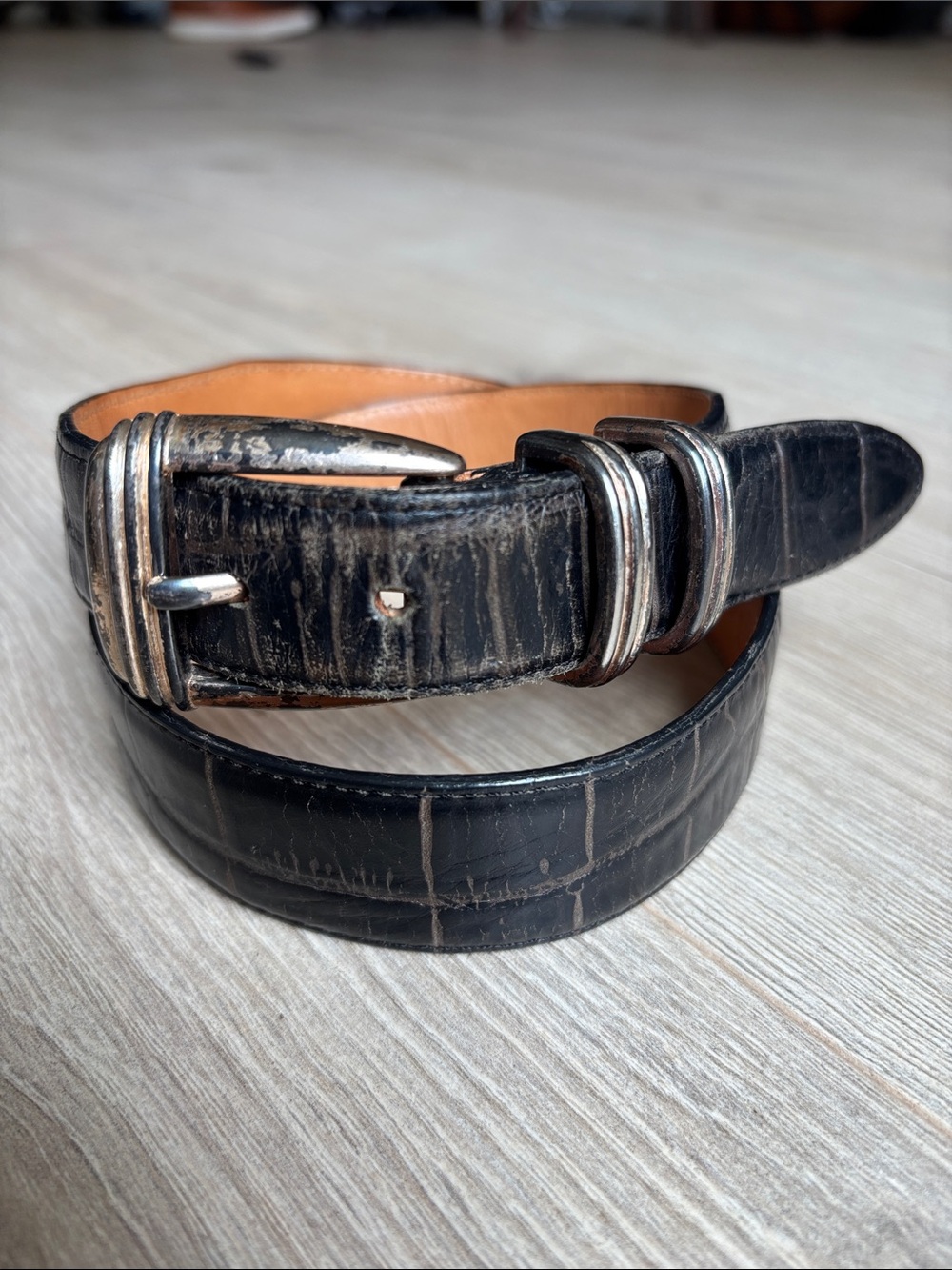VTG - 1990 Black Crocodile-Embossed Leather Belt with Silver Buckle